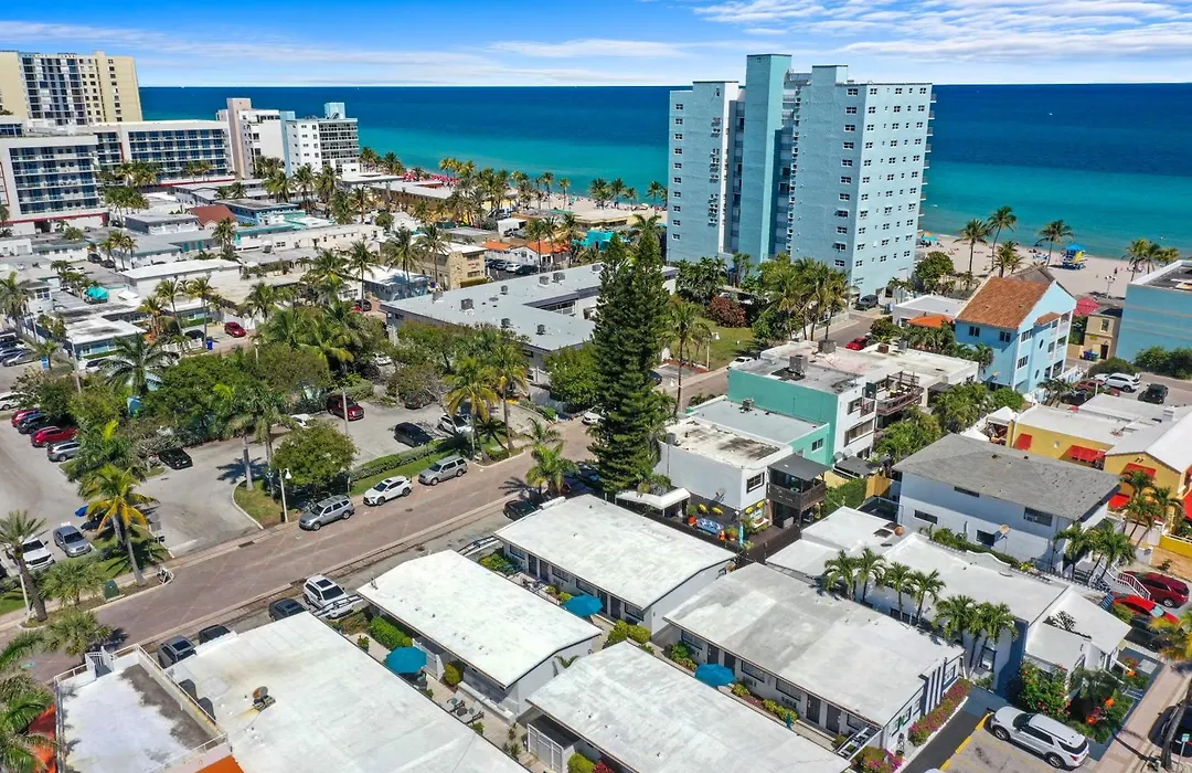 Hollywood Beach Suites And Hotel-1